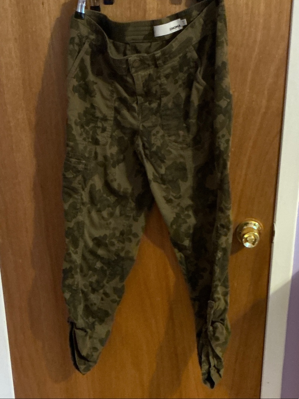 Sonoma Olive Green Camouflage Floral Joggers